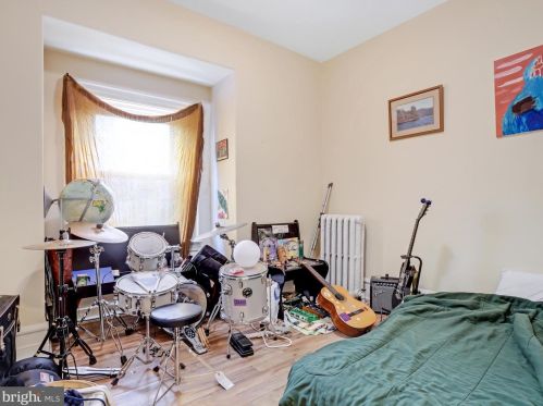 365 College Ave, Lancaster PA 17603-3319 exterior