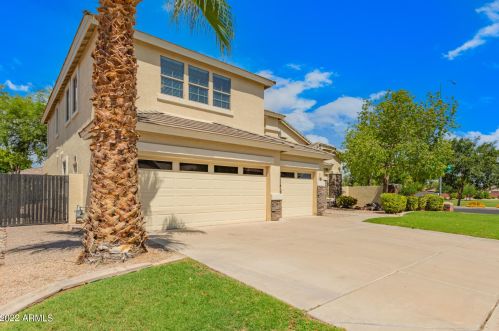 10636 Kilarea Ave, Mesa, AZ 85209-1543