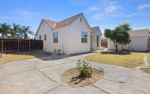 504 Roselawn Ave, Modesto CA  95351-3731 exterior