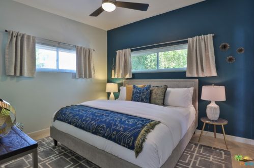 1135 Sunrise Way, Palm Springs CA  92262-5310 exterior