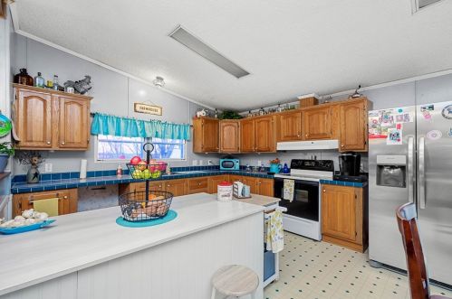 56 Wheatley Rd, North Charleroi PA  15022-3431 exterior