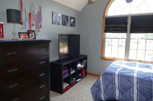 3104 Sugarberry Ln, New Castle PA  16105-1382 exterior