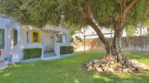 1137 Cypress Ave, Redlands CA  92373-5723 exterior