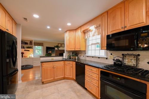 112 Shady Ln, Lansdale PA  19446-1415 exterior