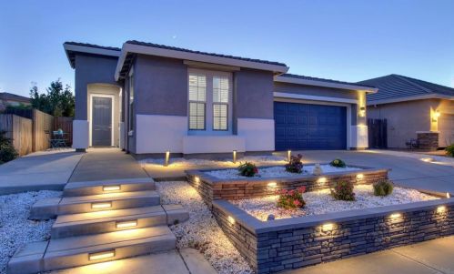 9674 Two Harbors Dr, Elk Grove CA  95624-4491 exterior