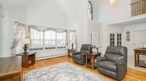 8 Daremy Ct, Lake Grove NY  11755-3226 exterior