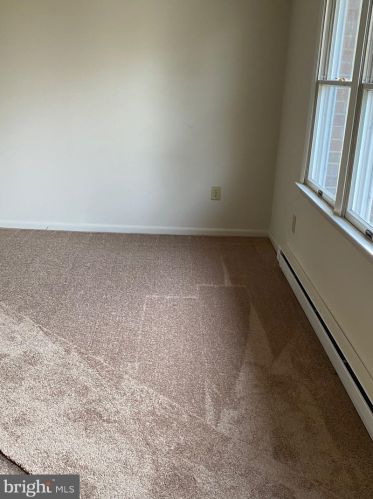 220 Marion Ave, Carlisle, PA 17013-1138