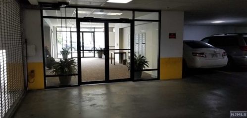 411 Brinkerhoff Ave, Palisades Park NJ  07650-2011 exterior