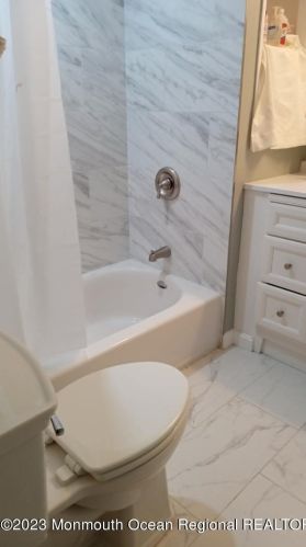 44 Douglas Dr, Jackson Twp NJ 08527-3519 exterior