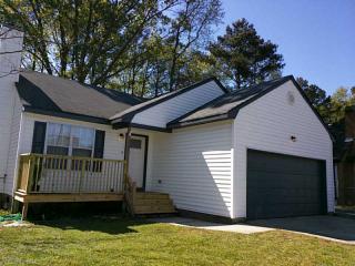 566 Waters Rd, Chesapeake, VA 23322-7357