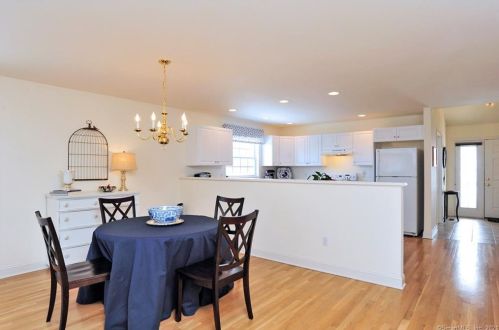 157 Jennifer Ln, Sandy Hook CT  06482-1705 exterior