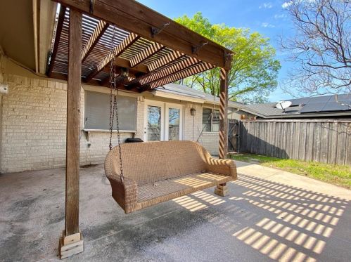 1708 Hendrick Dr, Plano TX  75074-4208 exterior