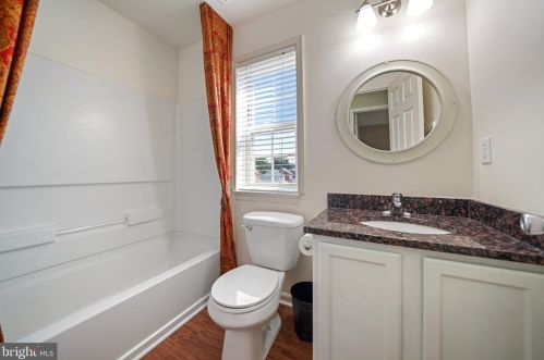 332 Jefferson Ave, Downingtown PA 19335-2701 exterior