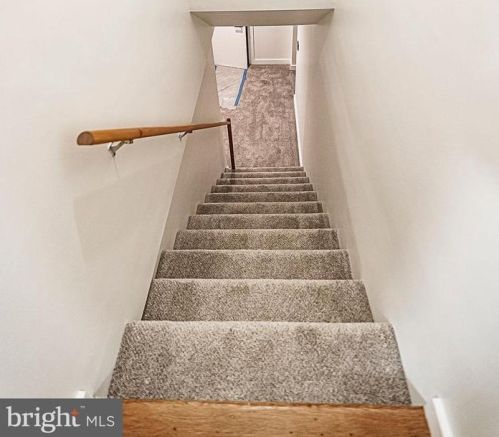 415 Liberty St, Charles Town WV  25414-1827 exterior