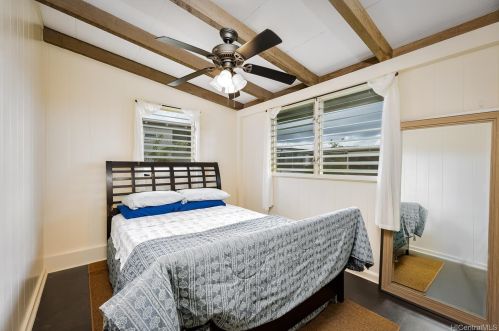 2170 Aamanu St, Pearl City HI  96782-1306 exterior