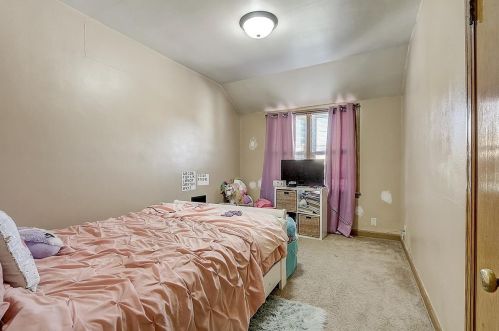 2160 52nd St, Milwaukee WI 53208-1135 exterior