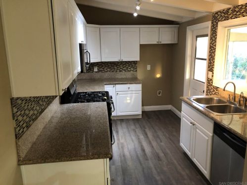 553 Tamarisk Way, El Cajon CA  92020-3840 exterior