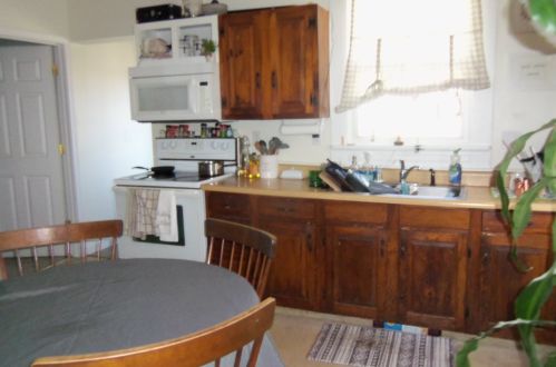 91 6 St, Dover NH 03820-5907 exterior