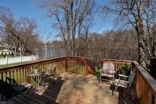 52 Parkway, West Paterson NJ  07424-1228 exterior