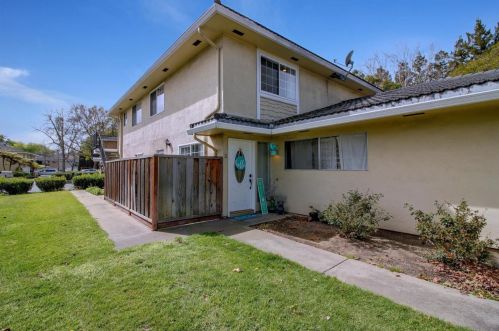 826 Blossom Hill Rd, San Jose, CA 95123-2724