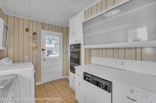 1604 Maplewood Rd, Belmar NJ 07719-3151 exterior