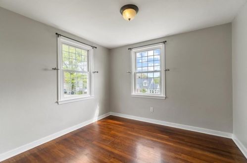 207 Maryland Dr, Glenshaw PA  15116-1723 exterior