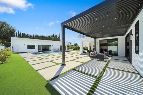 18852 Canyon Crest Dr, Orange CA 92861-2806 exterior