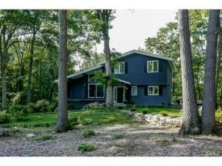 67 Blue Spruce Cir, Weston, CT 06883-1102