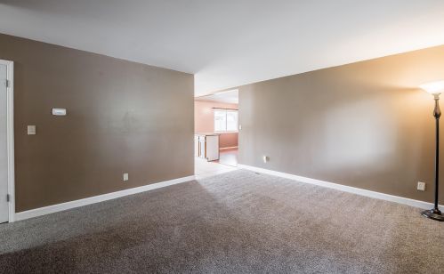 1815 Nebraska Dr, Xenia OH  45385-4841 exterior