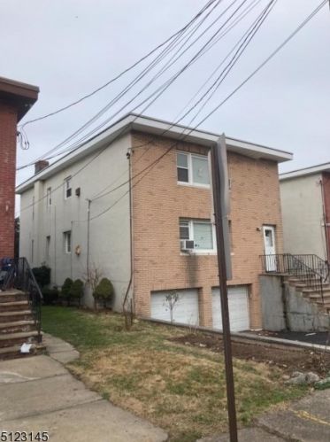 5 Oak Ave, Irvington NJ  07111-3806 exterior