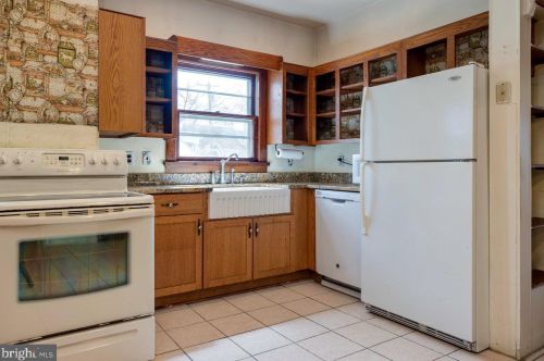 5 Amiss Ave, Richmond National Battlefiel VA  22835-1309 exterior