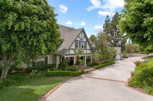 19022 Mesa Dr, Orange, CA 92861-1323