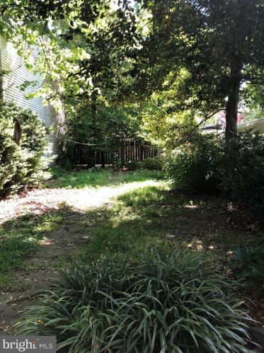 674 Lamberton St, Trenton NJ  08611-2912 exterior