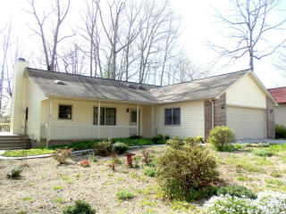 14 Oxford Cir, Crossville, TN 38558-8557