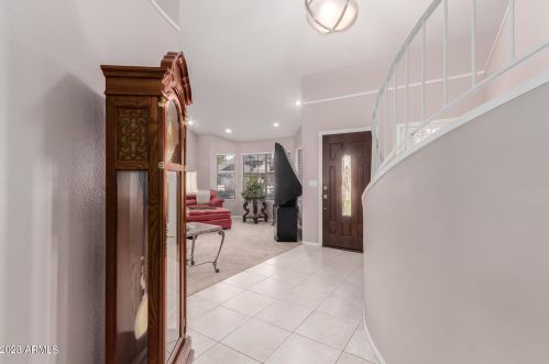5444 Riviera Dr, Glendale AZ  85304-2422 exterior
