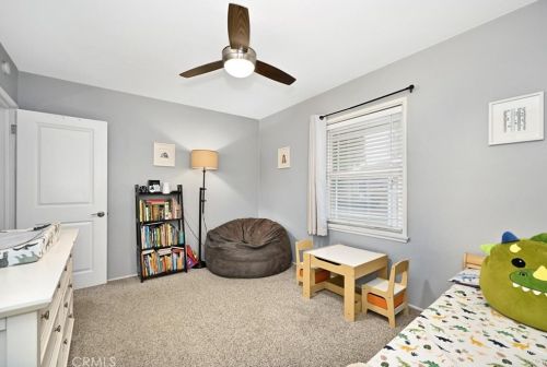 6654 Turnergrove Dr, Lakewood CA  90713-2752 exterior