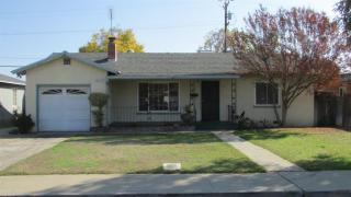 4054 Arden Dr, Fresno, CA 93703-2506