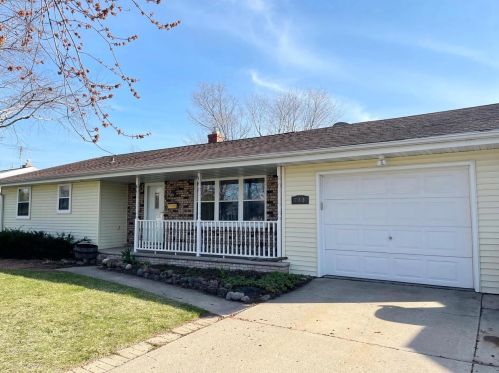 740 Karl St, Green Bay, WI 54301-2221