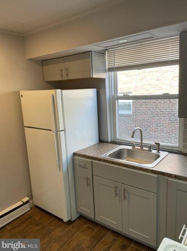 412 Gln Echo Rd, Philadelphia PA 19119-2915 exterior