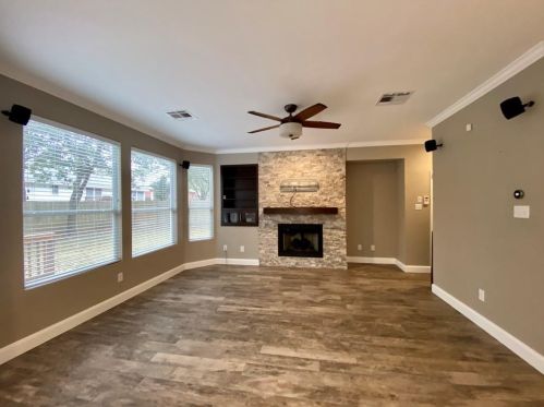 9320 Colberg Dr, Austin TX  78749-4148 exterior