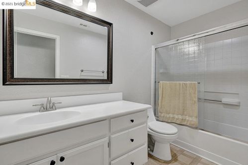 3889 Oak Grove Ct, Oakley CA  94561-4218 exterior