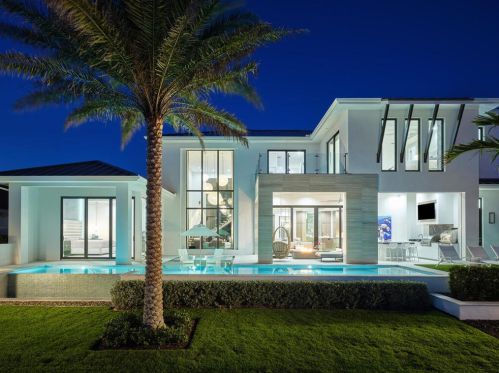 468 Tarpon Ct, Marco Island, FL 34145-3869