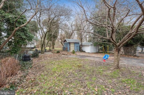 261 Crestmont Ter, Camden NJ  08108-1303 exterior