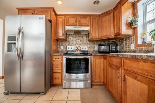 23 Jackson Rdg Rd, Danbury NH  03230-4147 exterior
