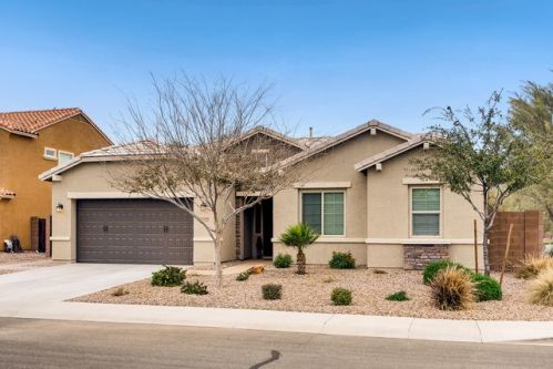 2098 Brigadier Dr, Gilbert, AZ 85298-9729