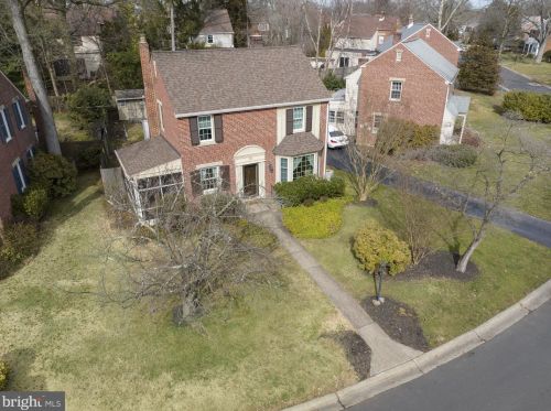 15 Hurst Rd, Wilmington, DE 19803-3716