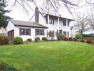 1946 Laura Ct, Beaverton, OR 97124-3553