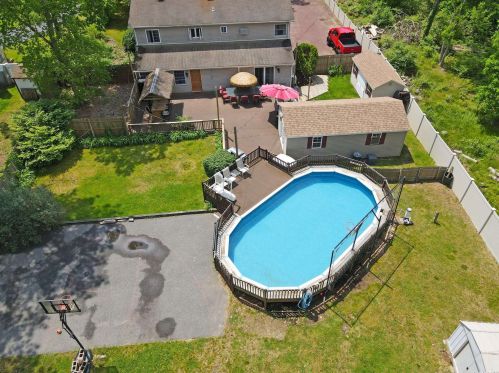 43 Madeline Rd, Panamoka NY  11961-2943 exterior