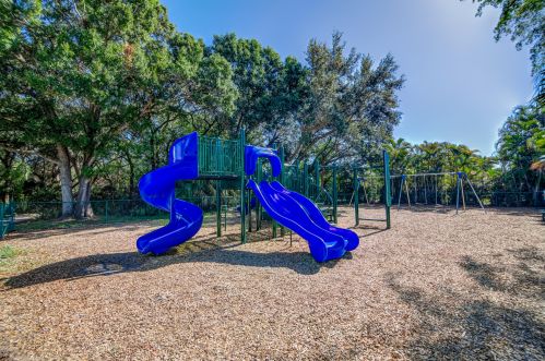 10667 Lake Shore Dr, West Palm Beach FL  33414-6170 exterior