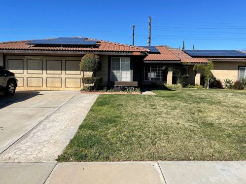 2965 Aztec Dr, Riverside, CA 92509-1980